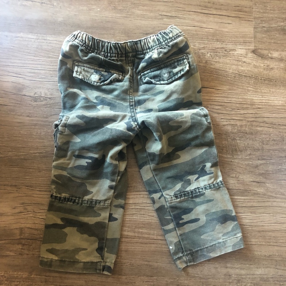 Baby boy camo pants - Picture 2 of 3